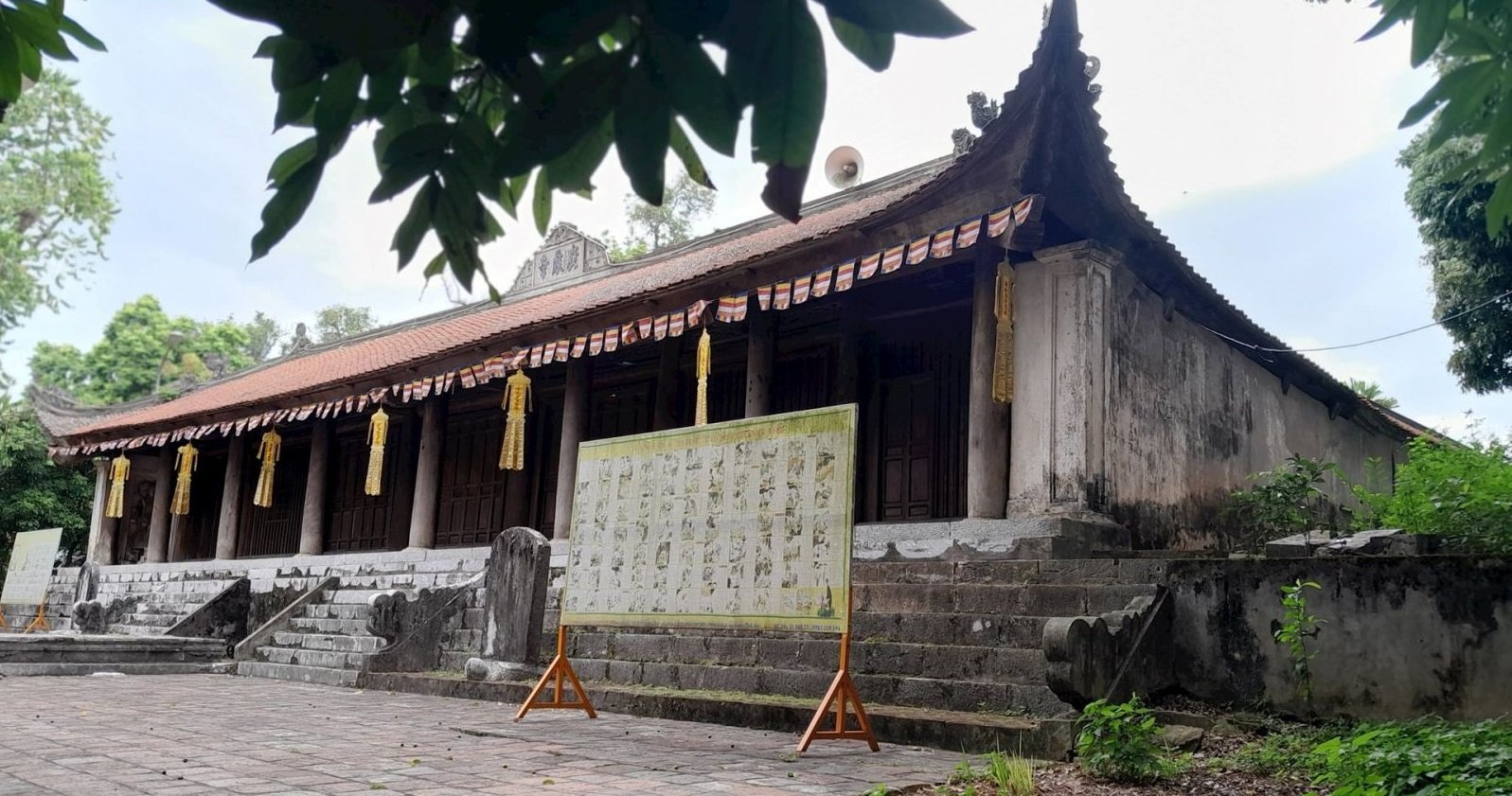 Hanoi Countryside Cycle Tour Tram Gian Thay Pagoda 1 Day
